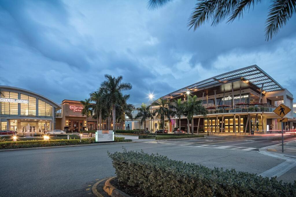New Luxury Vacation Dream Rental- Sleeps 15! Miami Exterior photo