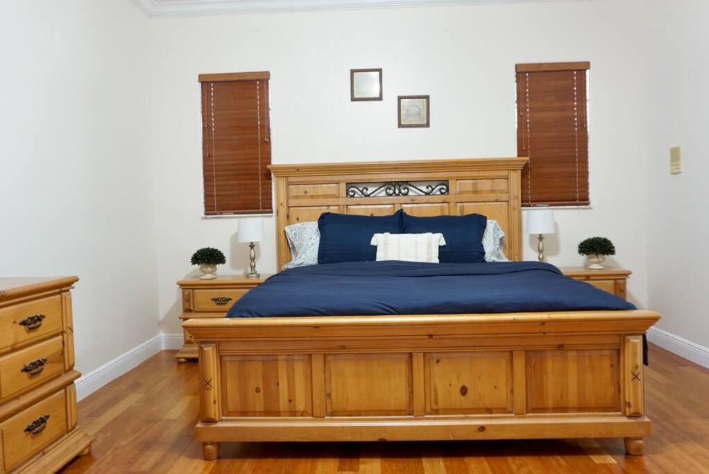 New Luxury Vacation Dream Rental- Sleeps 15! Miami Exterior photo